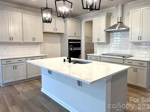 9851 Quercus Ln, Huntersville, NC 28078