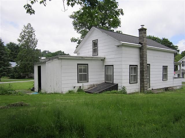 2nd image of 106 Cooper St
