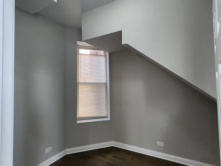 1530 S Central Park Ave #2 — Photo 7