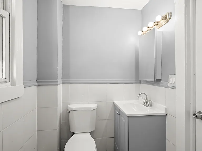 61 Brenner St #2 — Photo 12