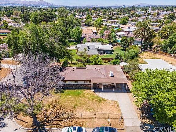 5th image of 6756 Merito Ave