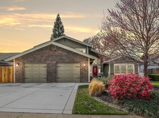 2520 Buckeye Dr, Rocklin, CA 95677