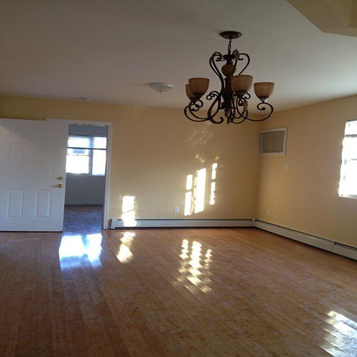 1st image of 2845 Tiemann Ave
