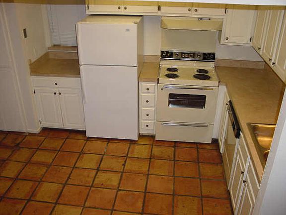 4th image of 4239 McKinney Ave #105