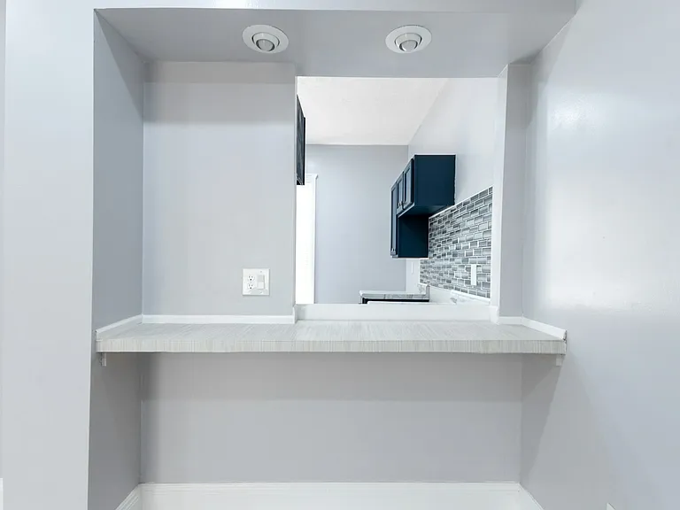 3317 Virginia Ave — Photo 6