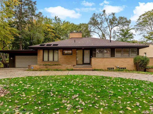 17096 Melrose St, Southfield, MI 48075