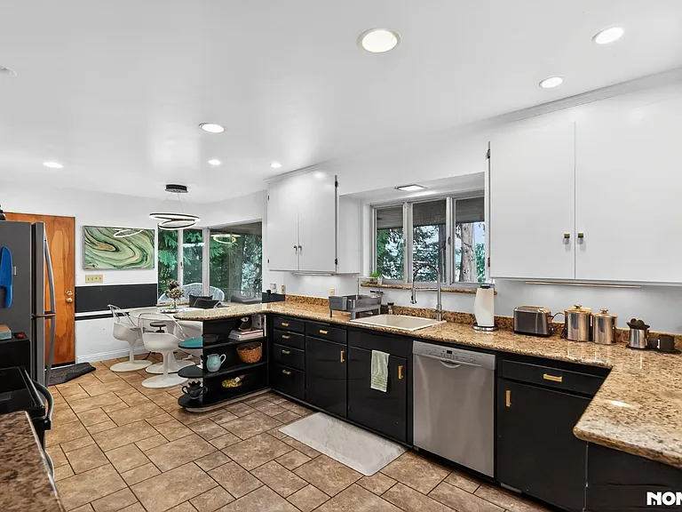 28790 State Highway 104 NE — Photo 15