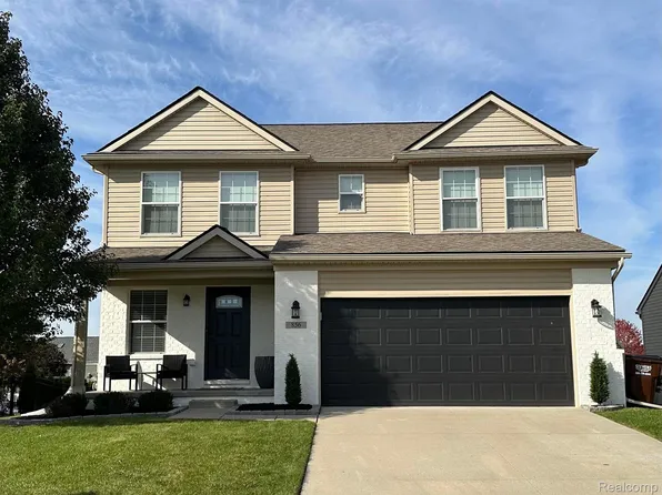 856 King Fisher St, Milan, MI 48160