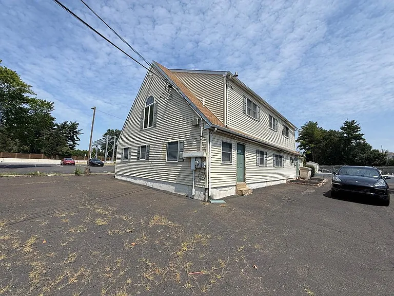 2777 Lincoln Hwy — Photo 4