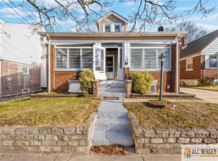 76 Andrew St, Trenton, NJ 08610