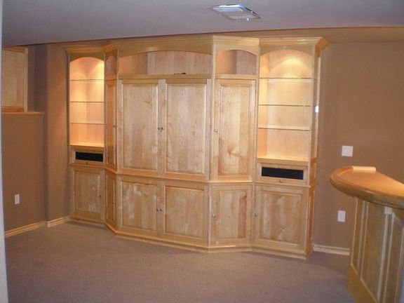 Gorgeous Maple Builtins w/ Wet Bar in Basement