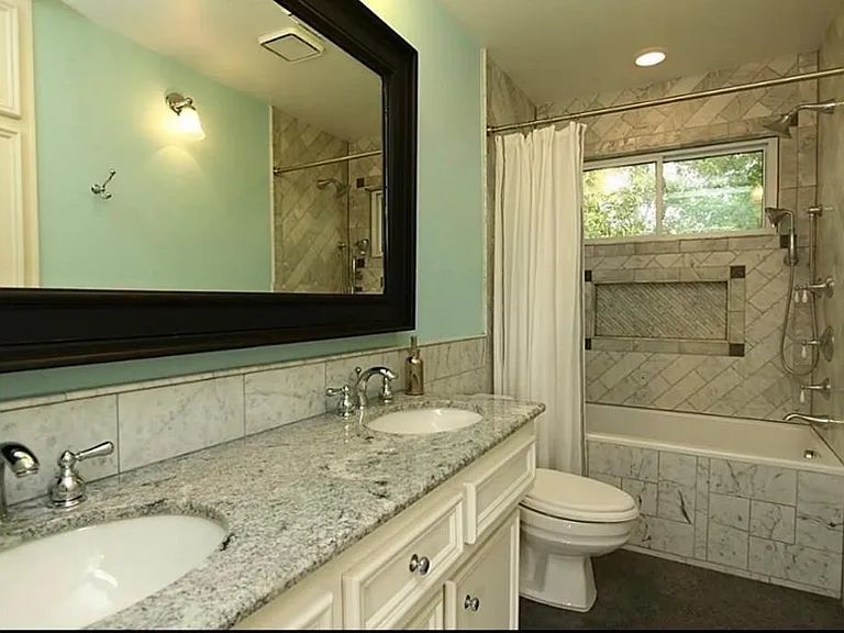 23035 Lanham Dr — Photo 15