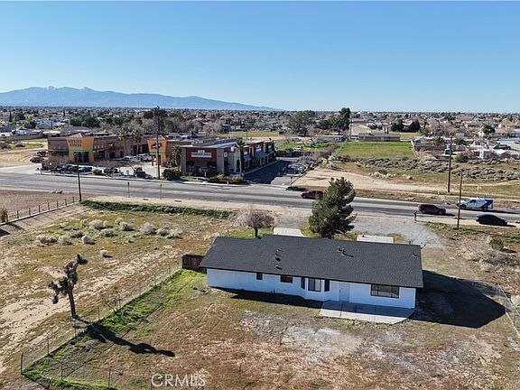 3rd image of 11389 Hesperia Rd