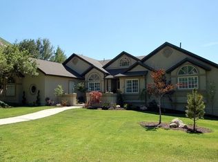 11924 S Brookglen Dr, Sandy, UT 84092