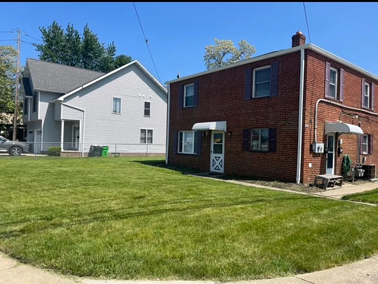 30902 Euclid Ave #DOWN — Photo 8