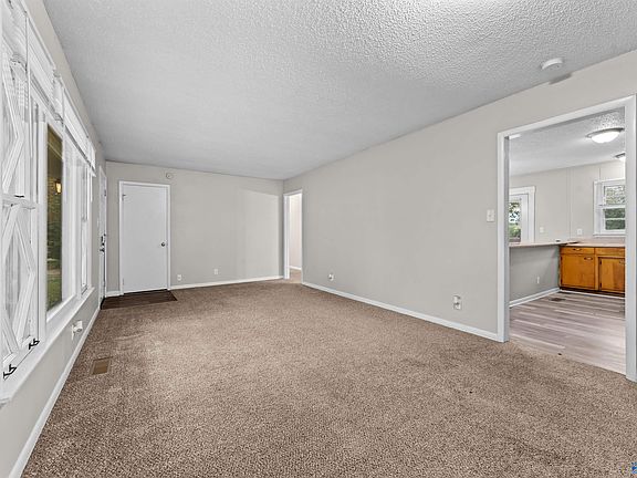 5th image of 2611 Trail Ridge Rd NW