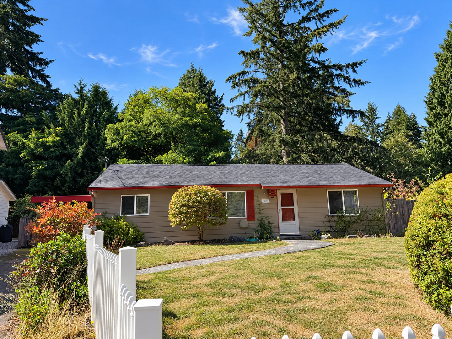 Charming Mid-Century Rambler: Original Hardwoods & Fenced Yard Close to Light Rail! — Photo 1