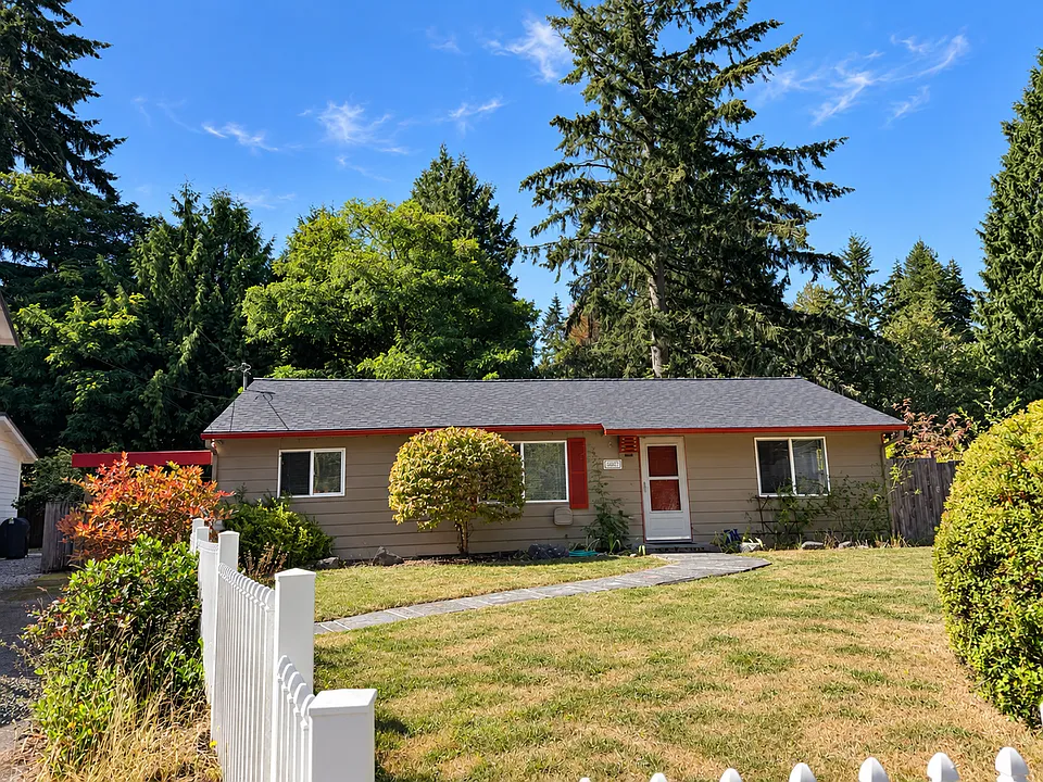 16807 11th Ave NE