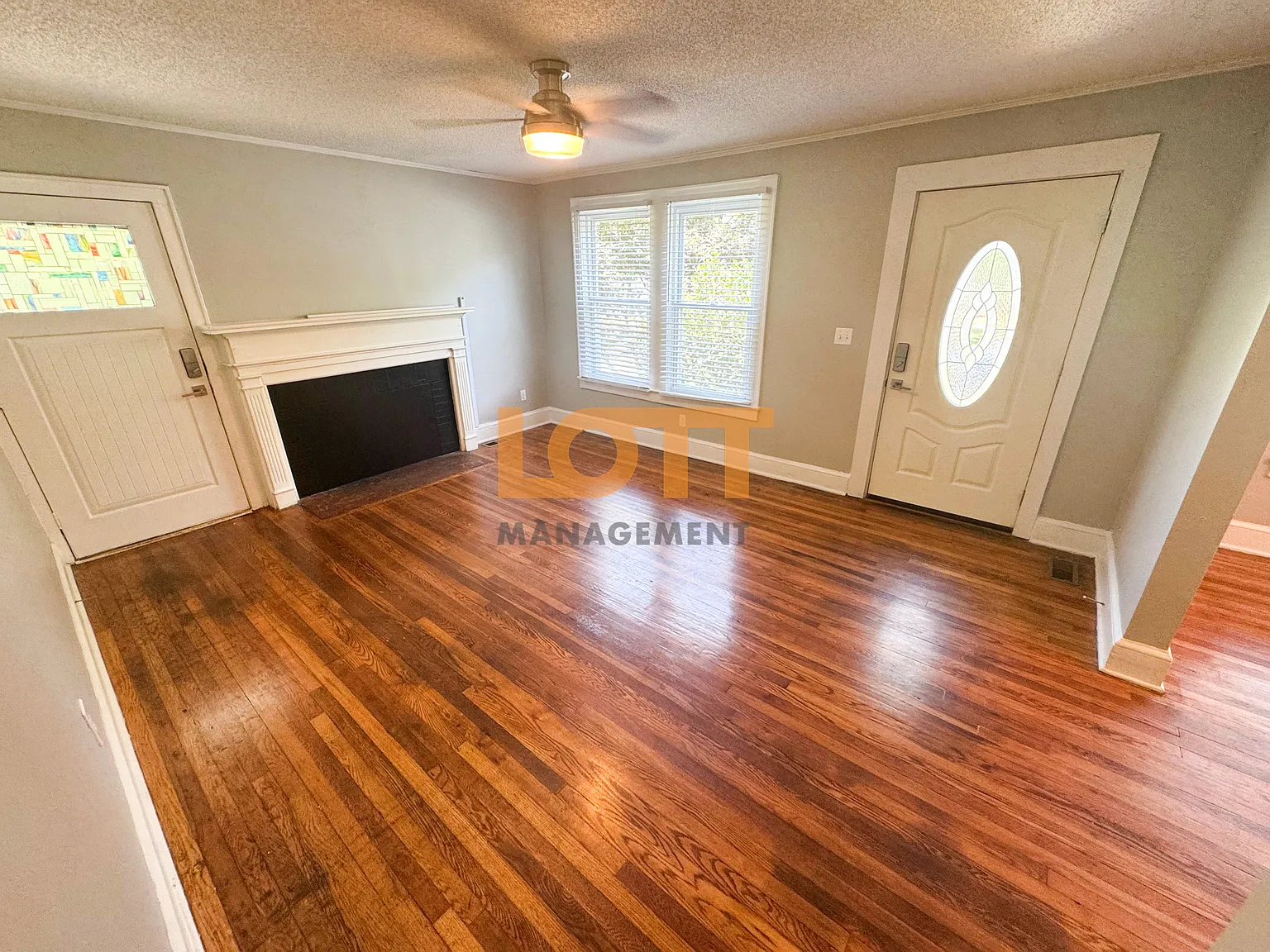 2 bed, 984 sqft, $1,700 — Photo 4