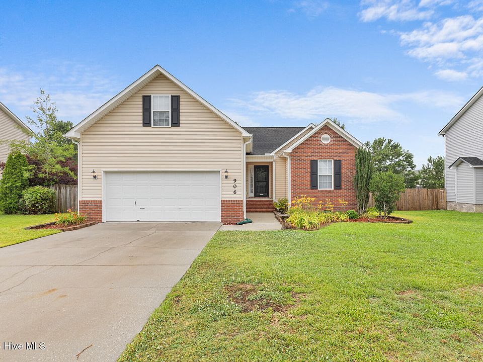 1st image of 906 Savannah Drive
