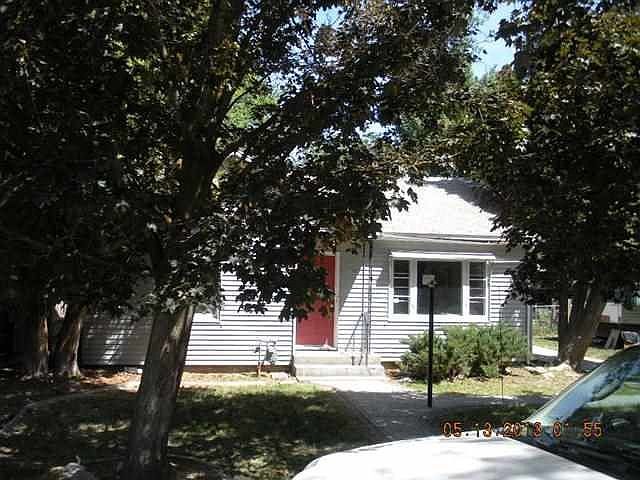 1st image of 1916 Lansing Ave