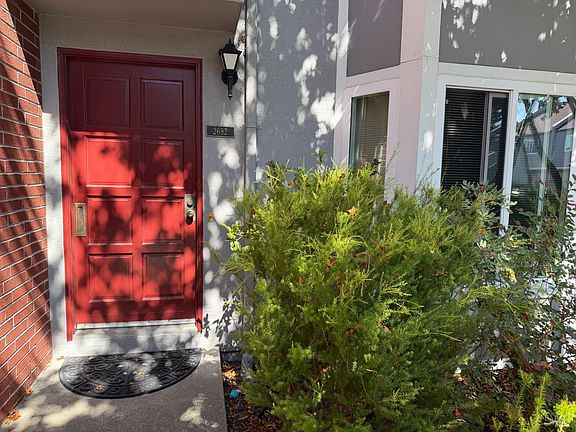 3rd image of 2692 Walnut Boulevard