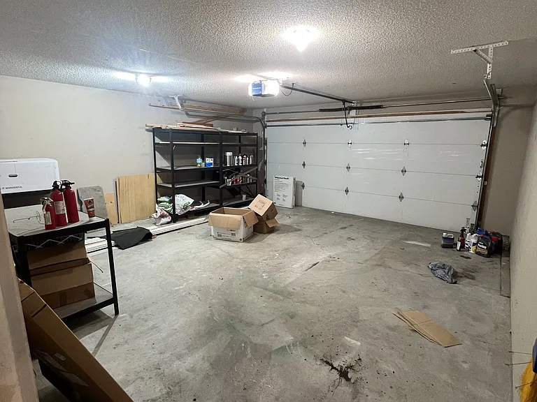 723 Iron Horse Dr — Photo 28