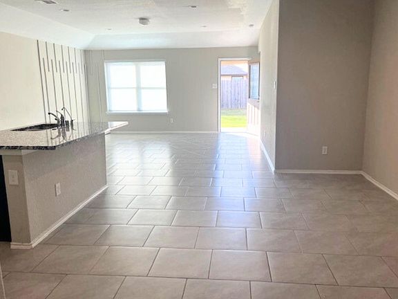 5th image of 8310 Rose Petals Ln