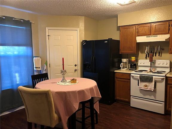 4th image of 10224 Leatherwood Dr