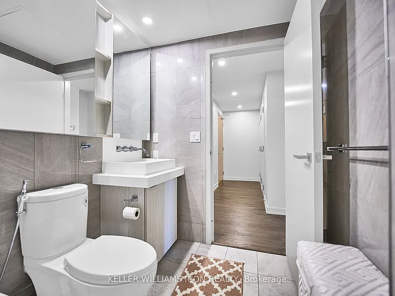 101 Queen St #911 — Photo 24