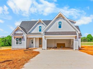 184 Armsworthy Rd, Advance, NC 27006