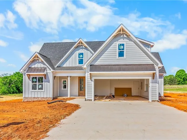 184 Armsworthy Rd, Advance, NC 27006