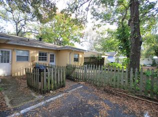 911 1/2 Pine St, Clearwater, FL 33756
