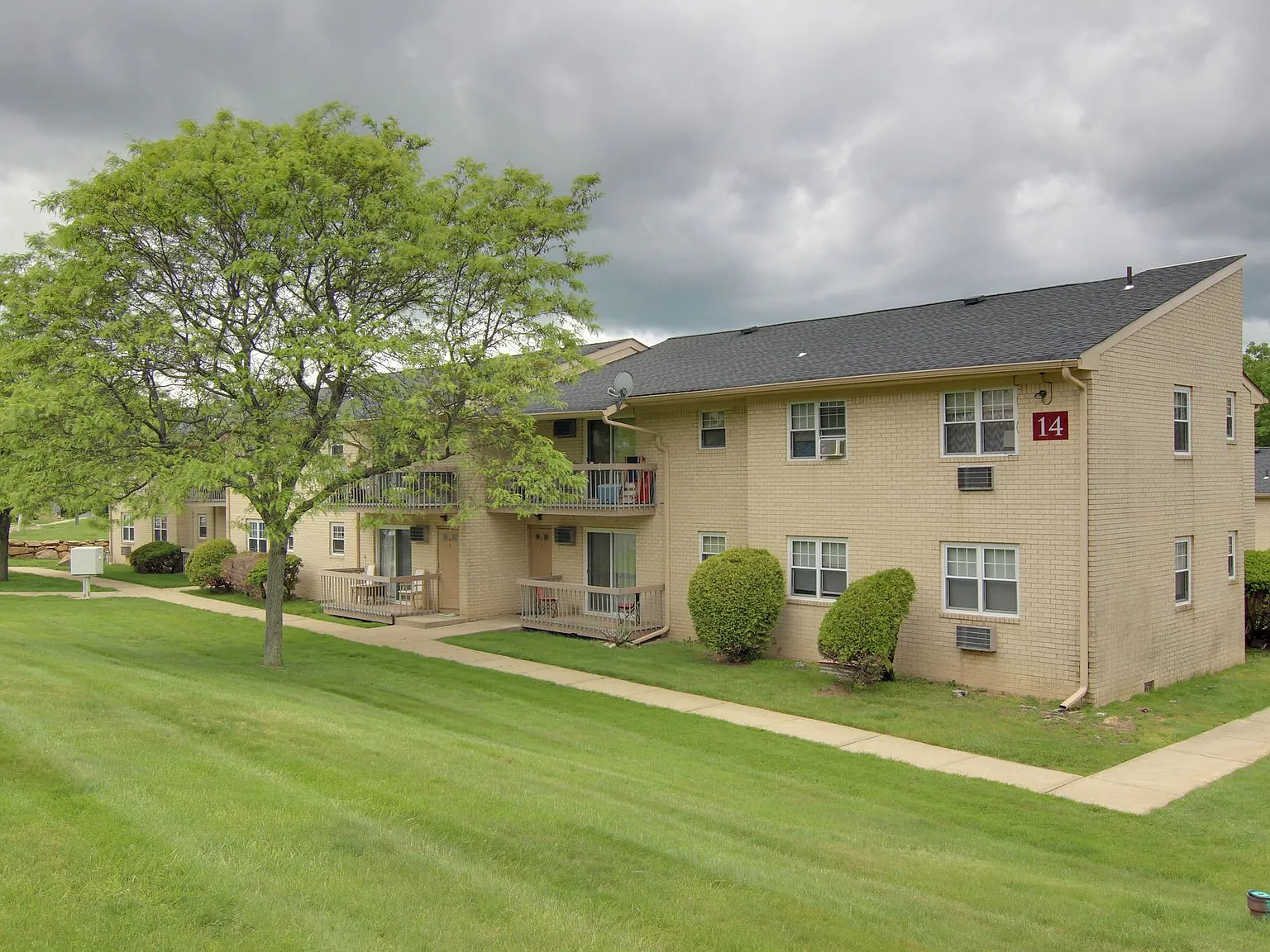 NETCONG HEIGHTS — Photo 4
