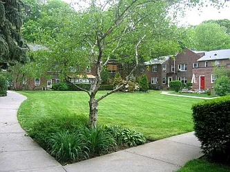4601 Henry Hudson Pkwy W in Riverdale