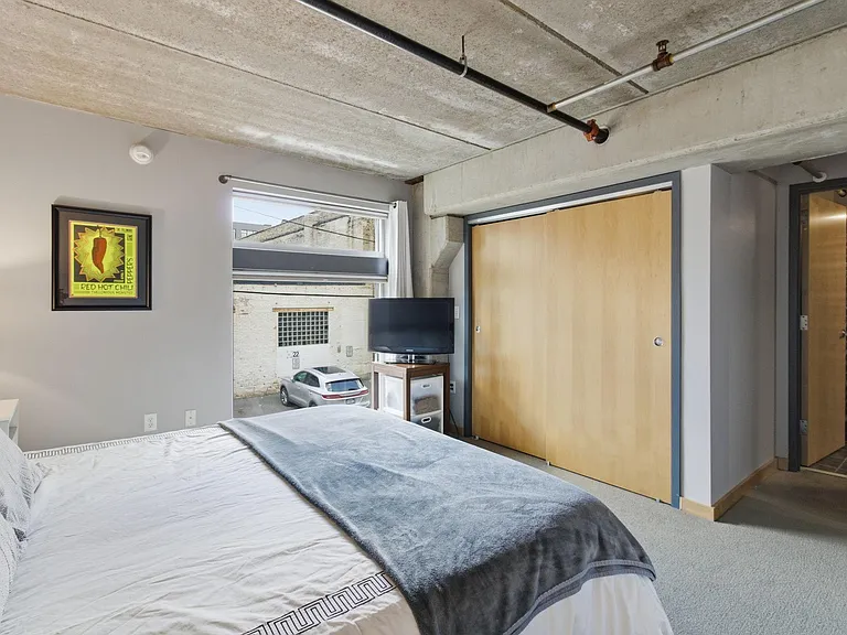 710 N 4th St #W114 — Photo 22