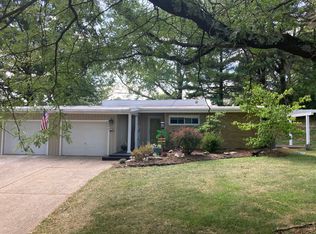 2494 Huntington Dr, Pittsburgh, PA 15241