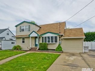 67 Tyrconnell Ave Massapequa Park NY 11762 Zillow