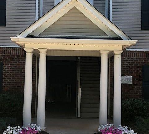 2nd image of 623 Wyndhurst Dr Unit 301