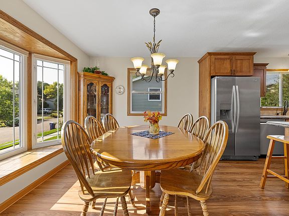 5th image of 4414 Bellewood Dr