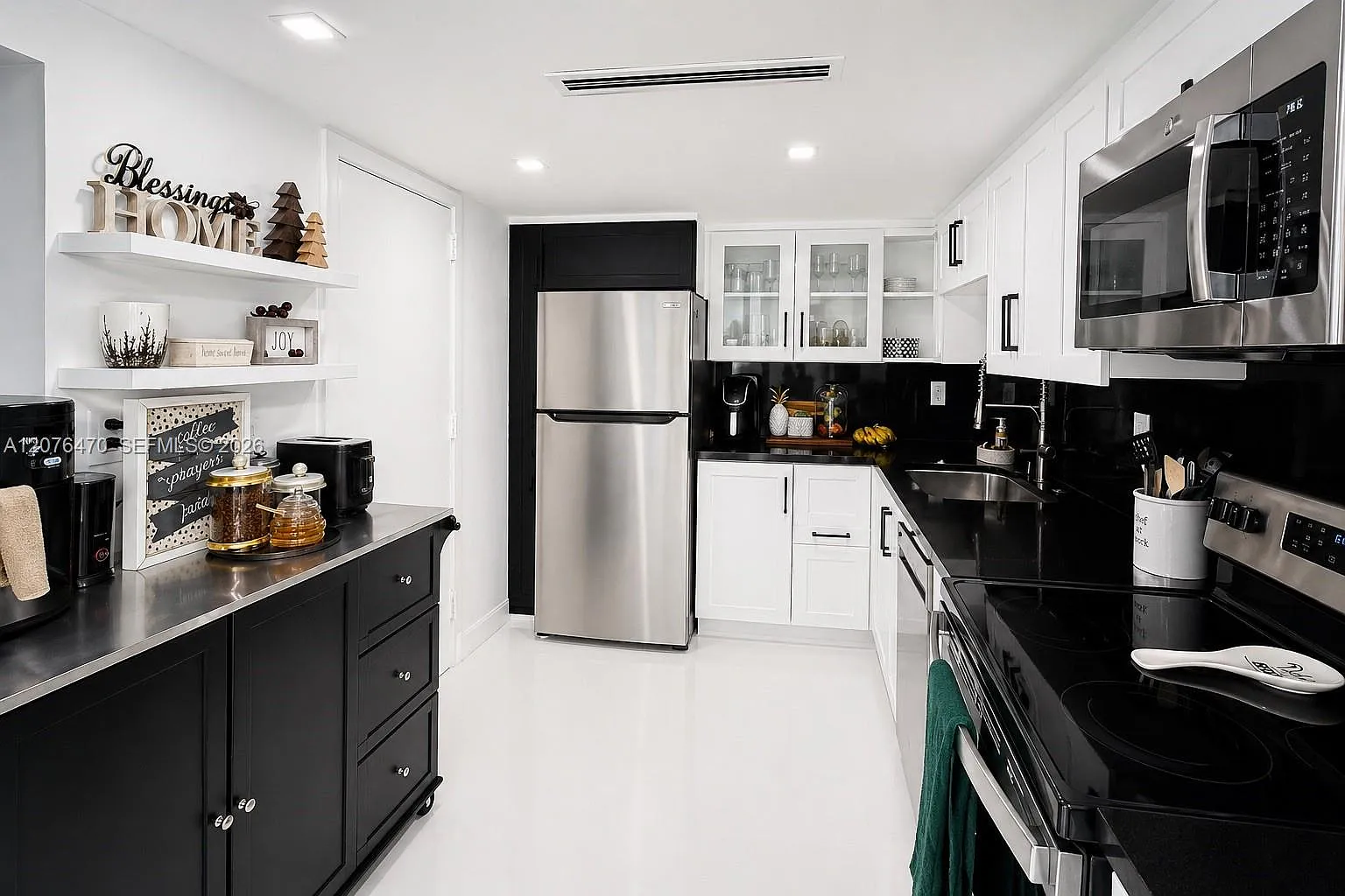 Arlen House Condo — Photo 3