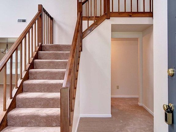 4th image of 206 Susan Newton Ln