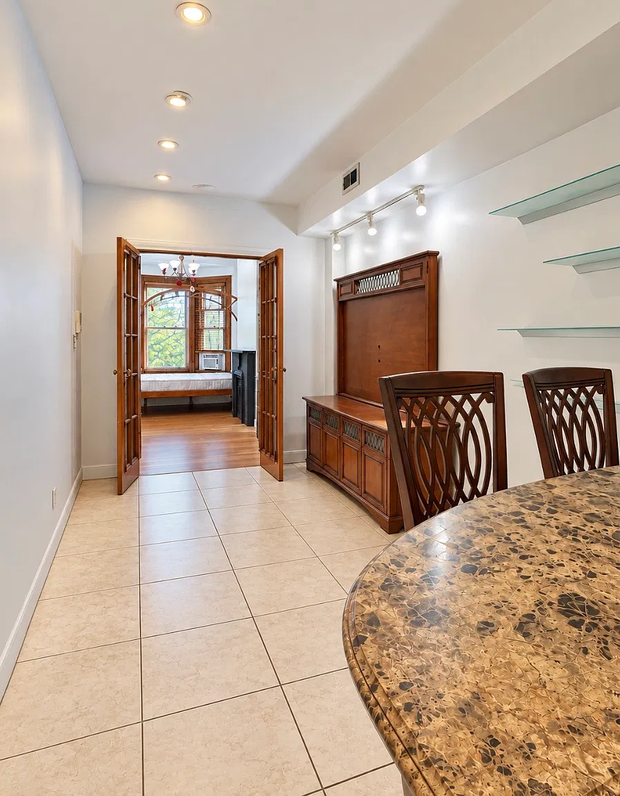 1 bed, 750 sqft, $2,200 — Photo 3