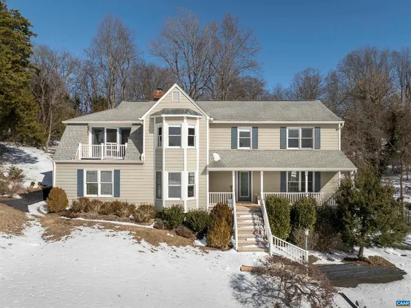 1720 Franklin Dr, Charlottesville, VA 22911