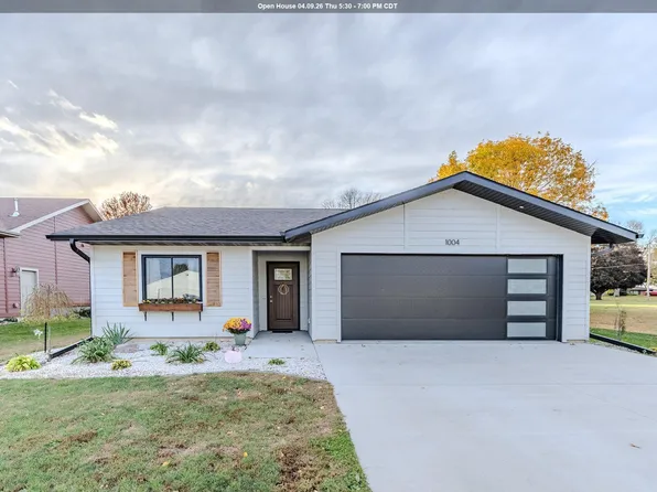 1004 Clayton St, Lake Park, IA 51347