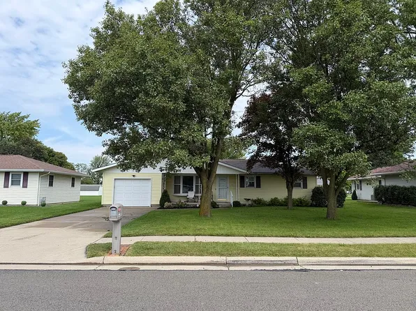 666 E 3rd St, Minster, OH 45865