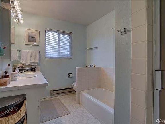 Bath and shower area