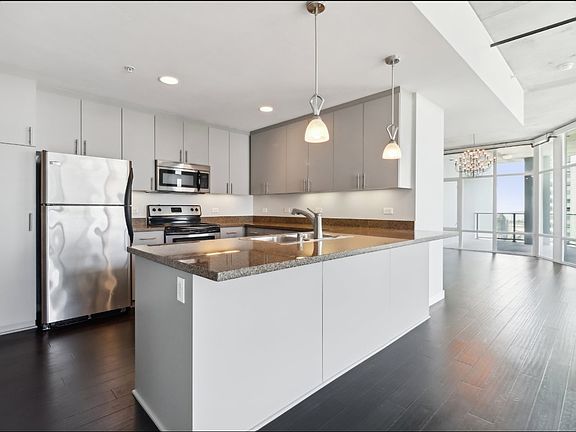 2nd image of 1080 Park Blvd #18111