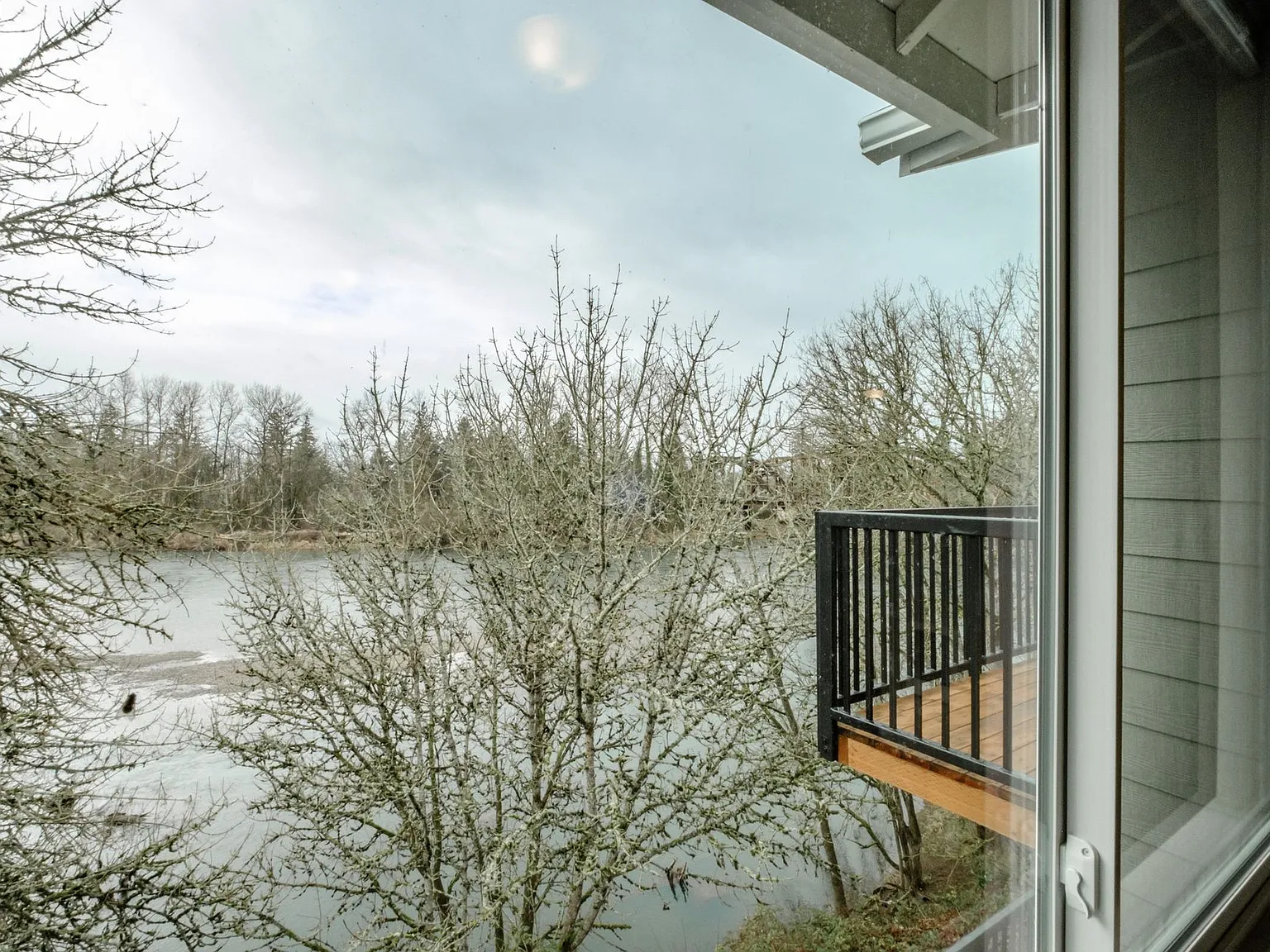 Jefferson Terrace Apartments — Photo 4