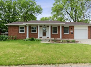 1402 Arthur Dr, Ames, IA 50010